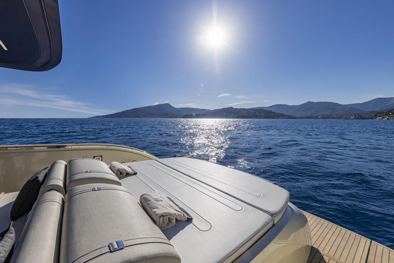 Invictus Yacht Invictus TT 460 — photo 9
