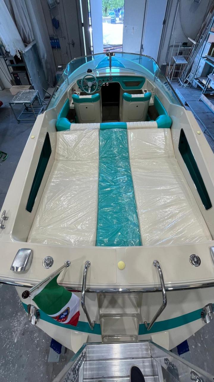 Riva Saint tropez 211 — photo 24