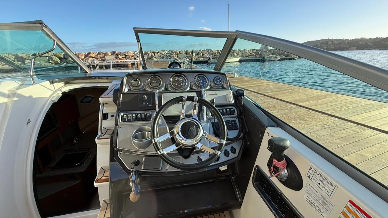 Monterey 295 sportcruiser — photo 21