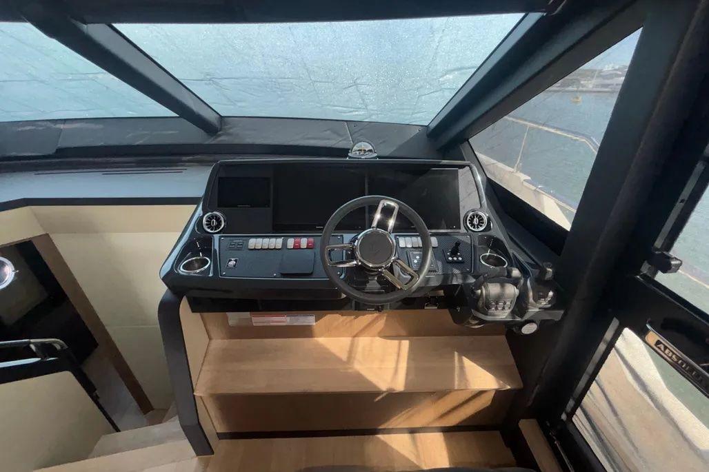 Absolute 60 FLY — photo 38