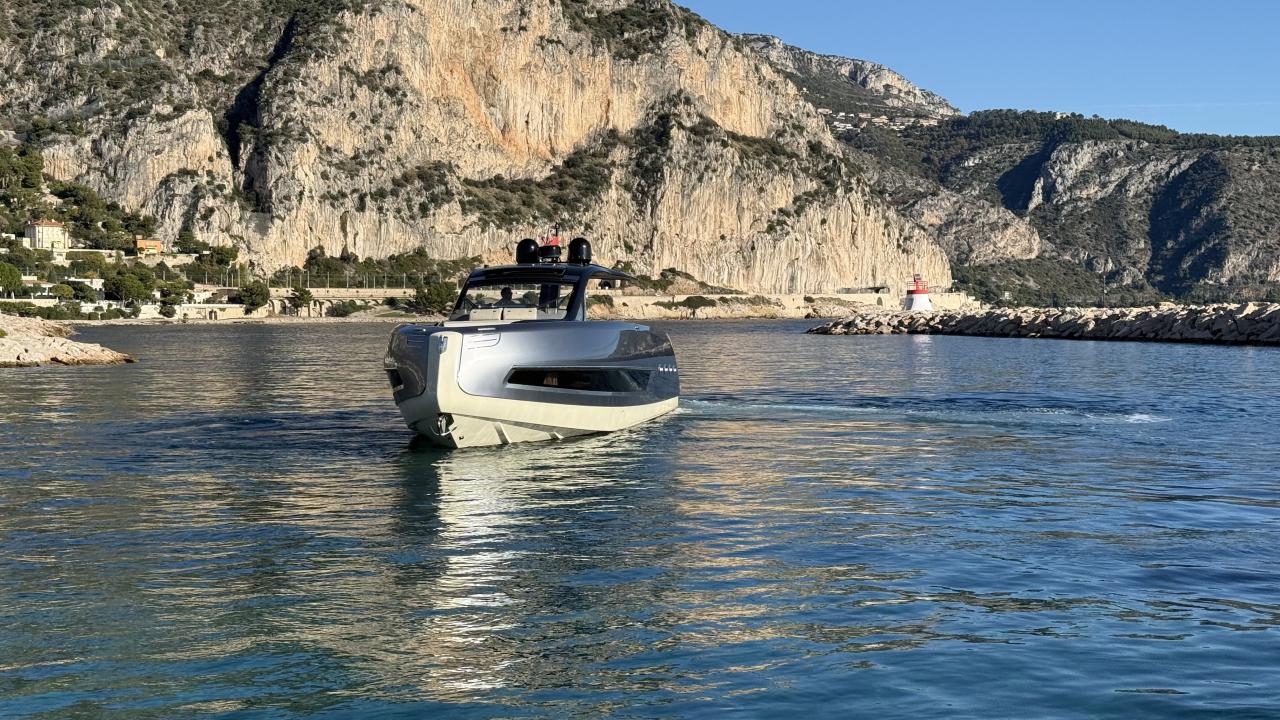 Invictus Yacht Invictus TT 460 — photo 9