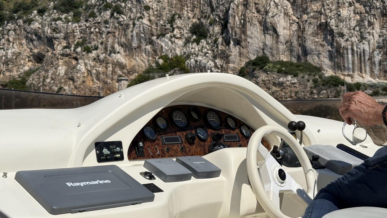 Astondoa 46 — photo 11
