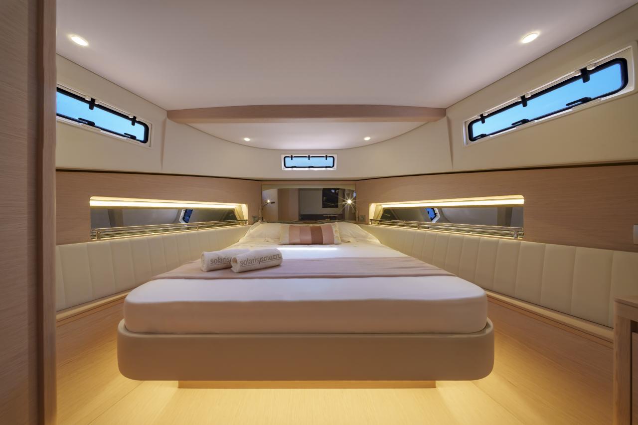 Solaris Power 44 Open — photo 9