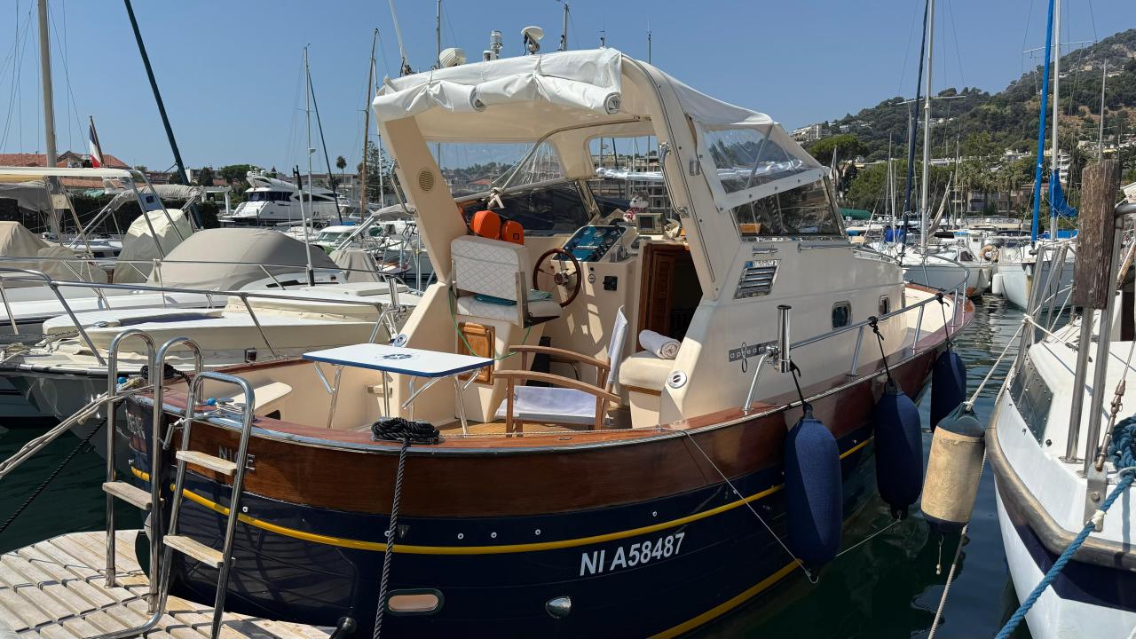 Apreamare Smeraldo 8 — photo 1 of 5
