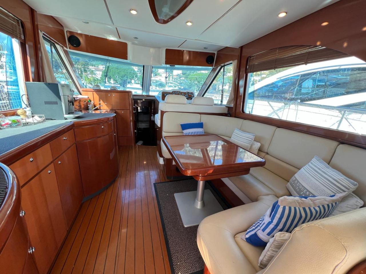 Beneteau Antares 13.80 — photo 10