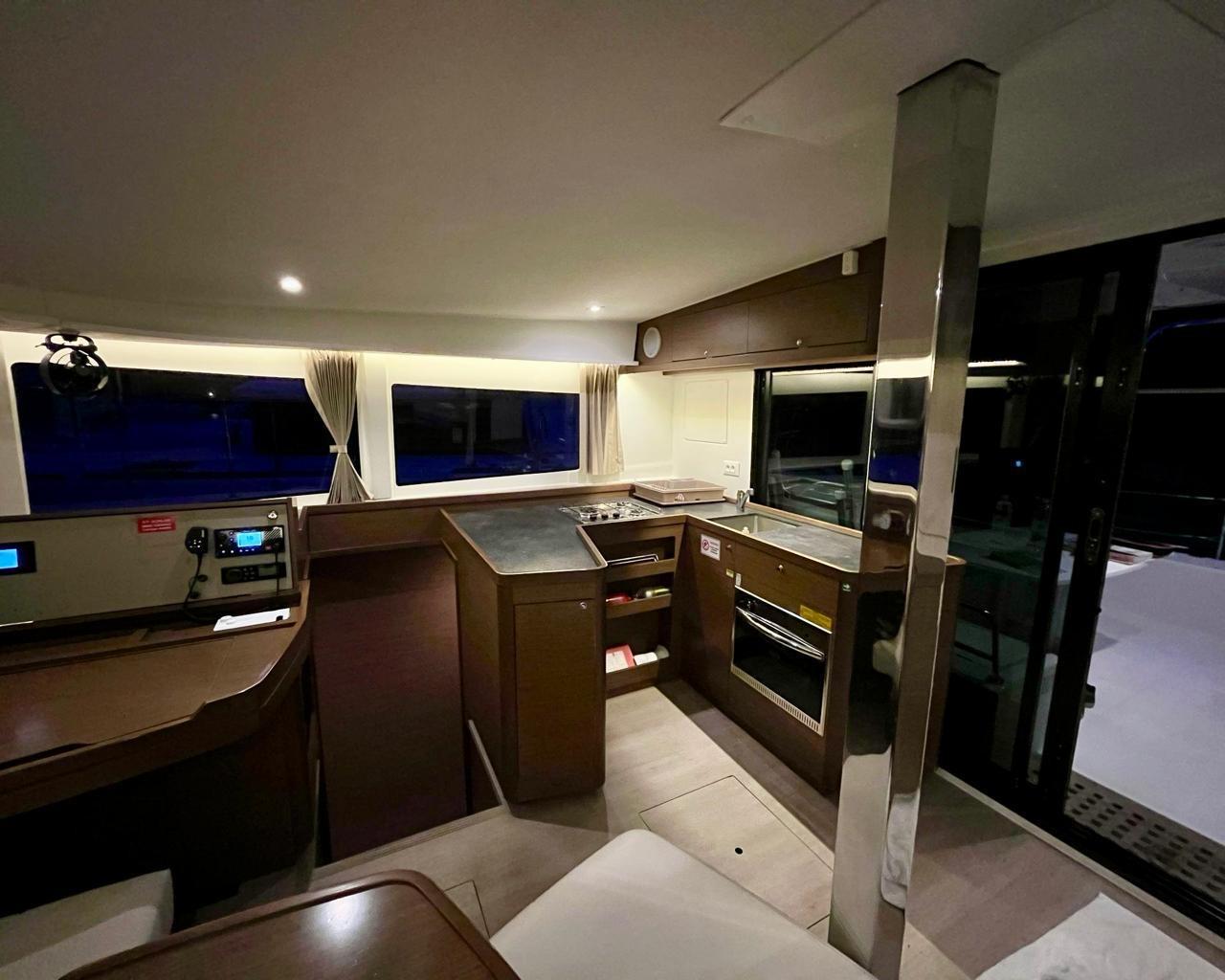 Lagoon 42 — photo 21