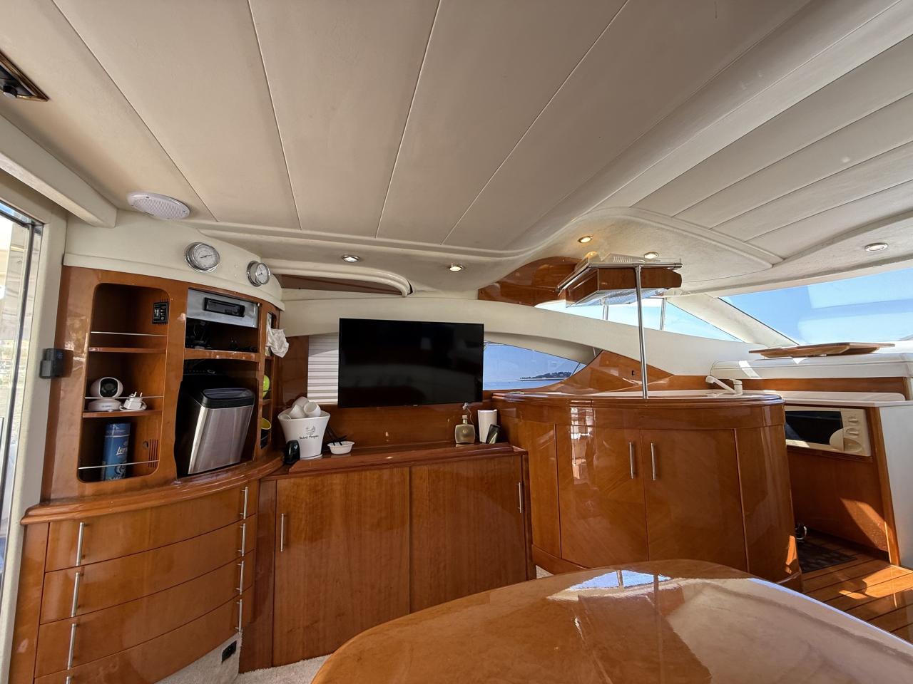 Astondoa 46 — photo 23