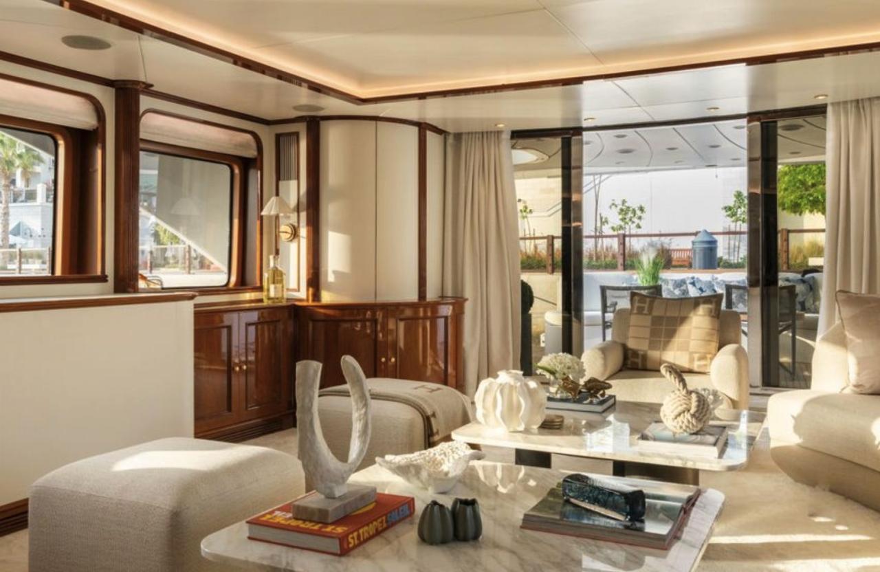 Benetti 115 Classic — photo 16