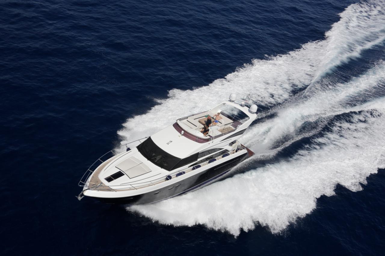 Princess 64 FLY — photo 10