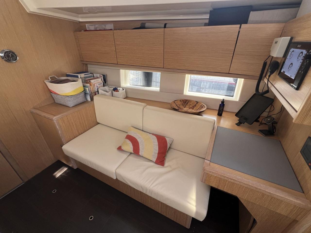Bavaria C45 — photo 16