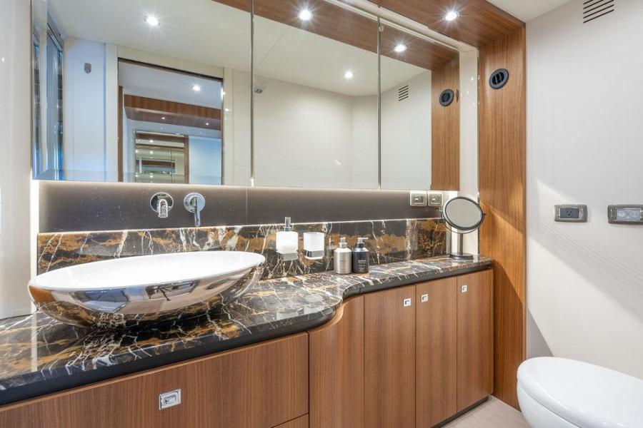 Absolute Navetta 58 — photo 14