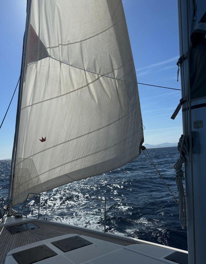 Bavaria C45 — photo 11