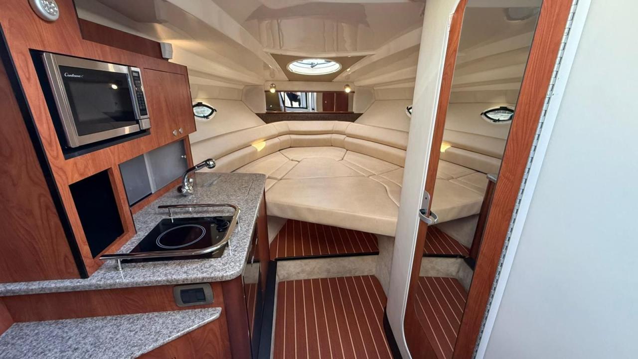 Monterey 295 sportcruiser — photo 25