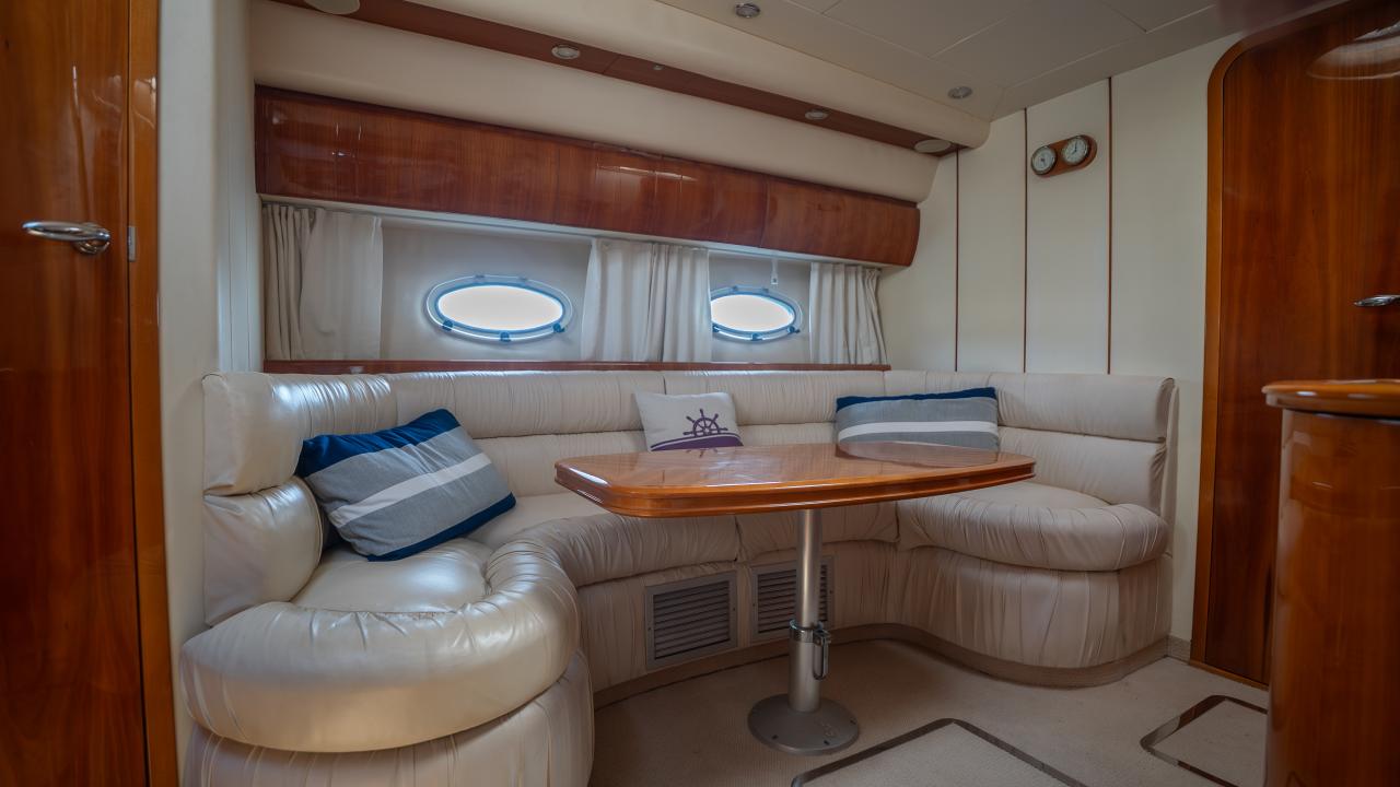 Princess V42 — photo 11