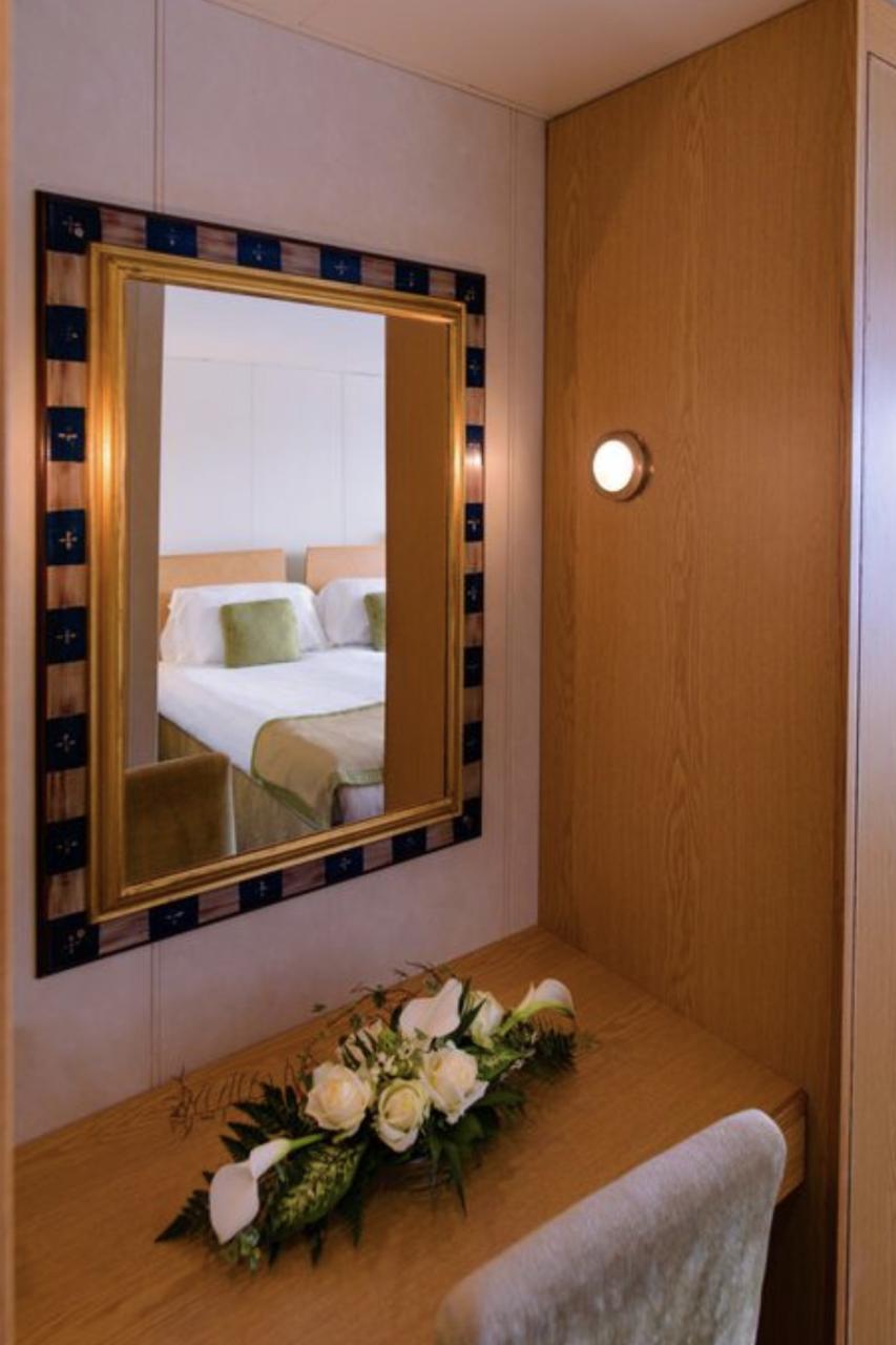 Minerva Custom Boutique Cruise Ship — photo 5