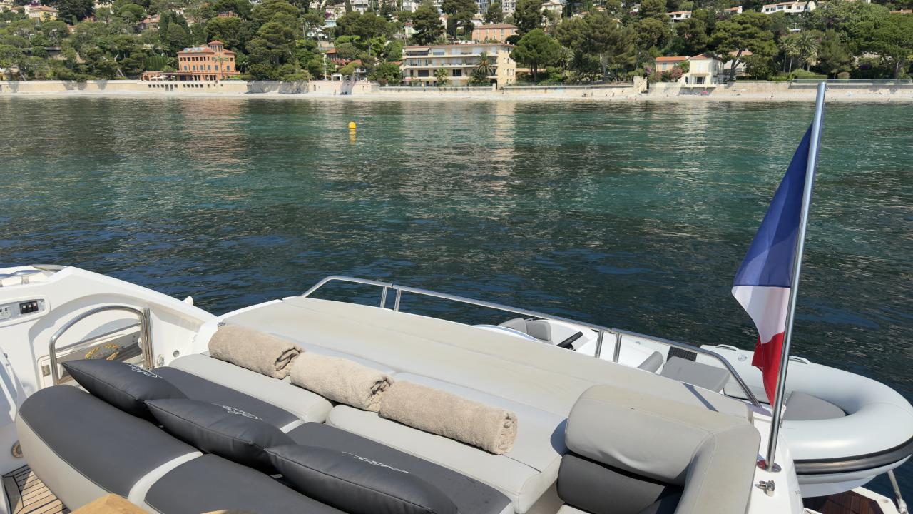 Sunseeker Predator 62 — photo 12