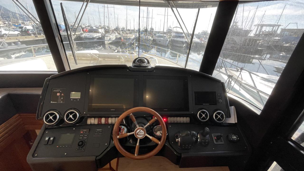 Absolute Navetta 58 — photo 27