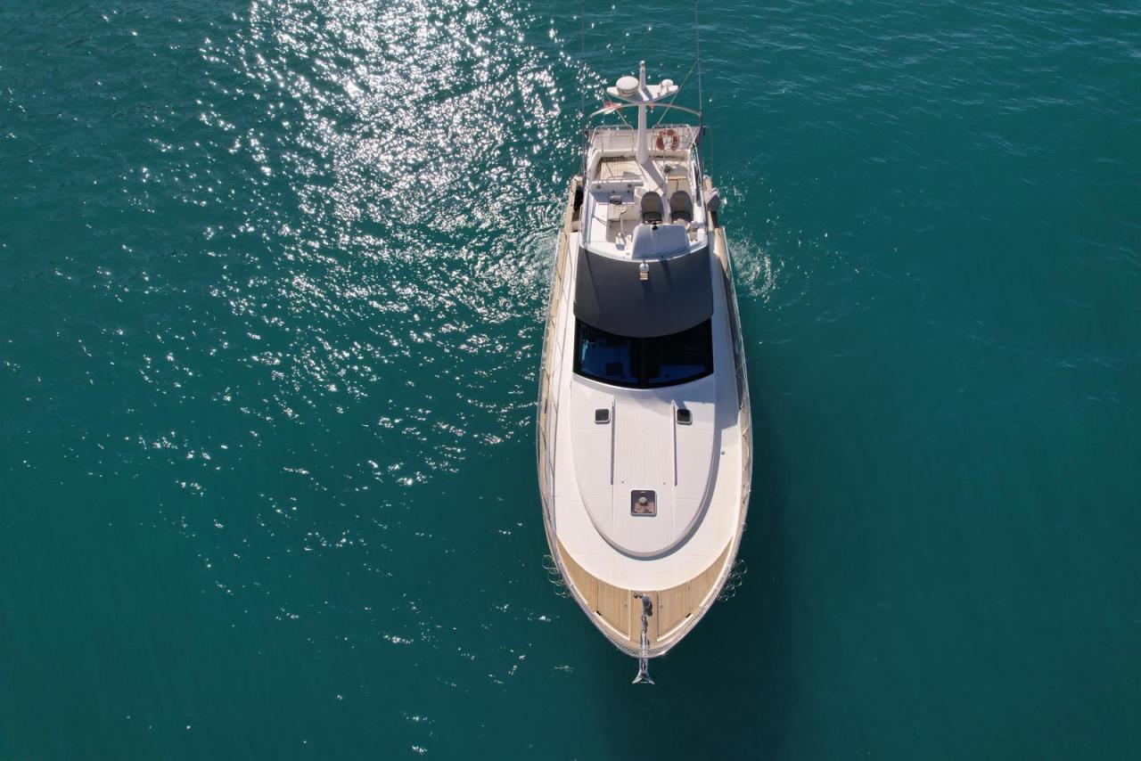 Beneteau Antares 13.80 — photo 6