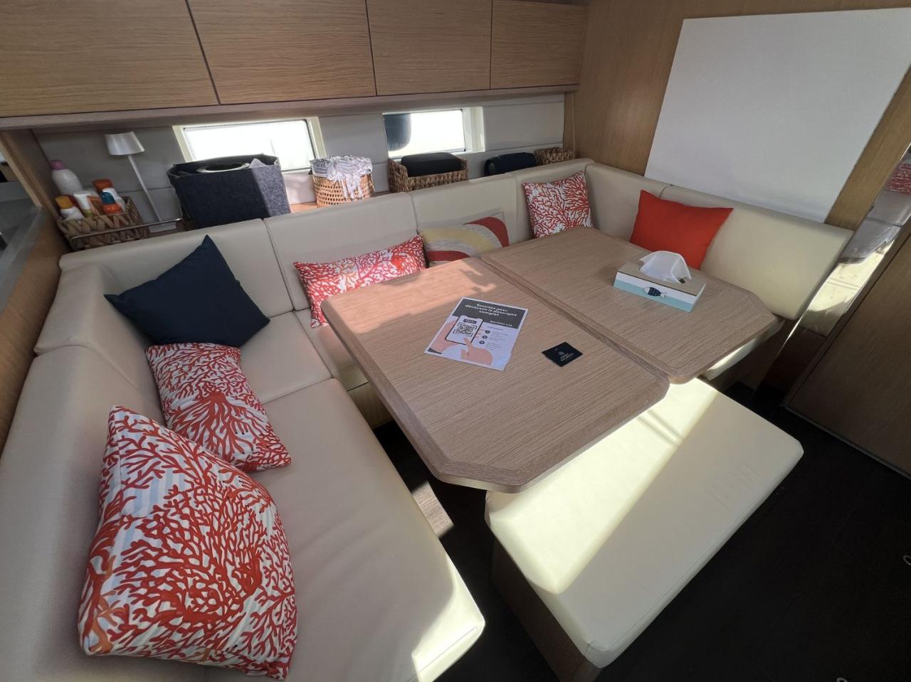 Bavaria C45 — photo 14