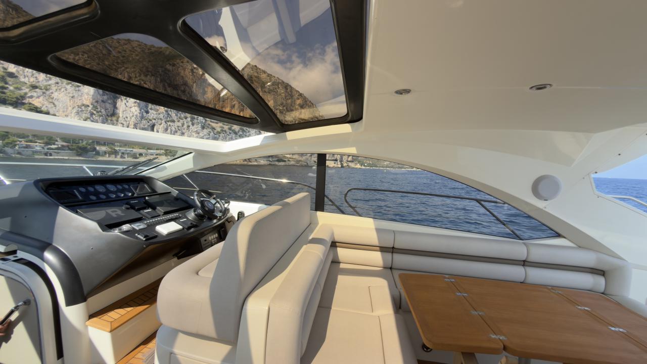 Sunseeker Predator 60 — photo 10