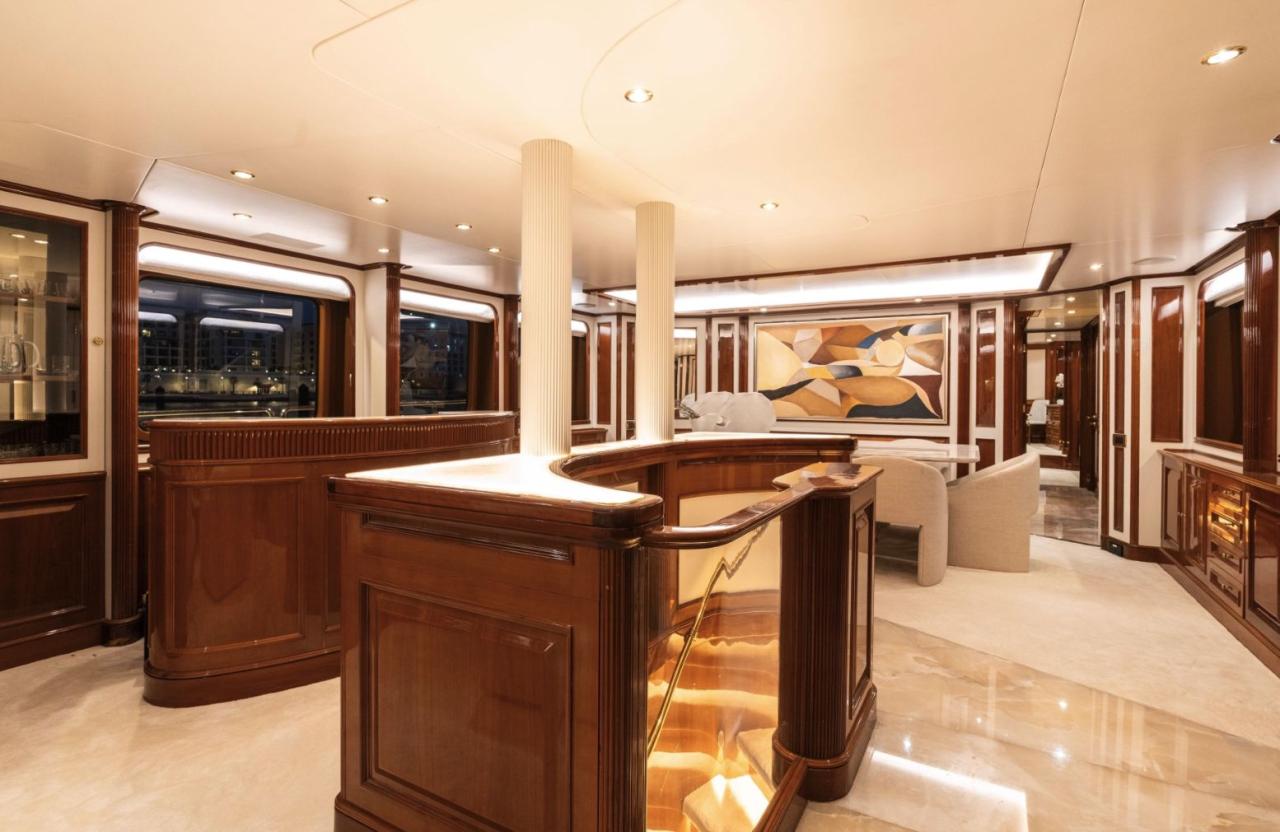 Benetti 115 Classic — photo 19