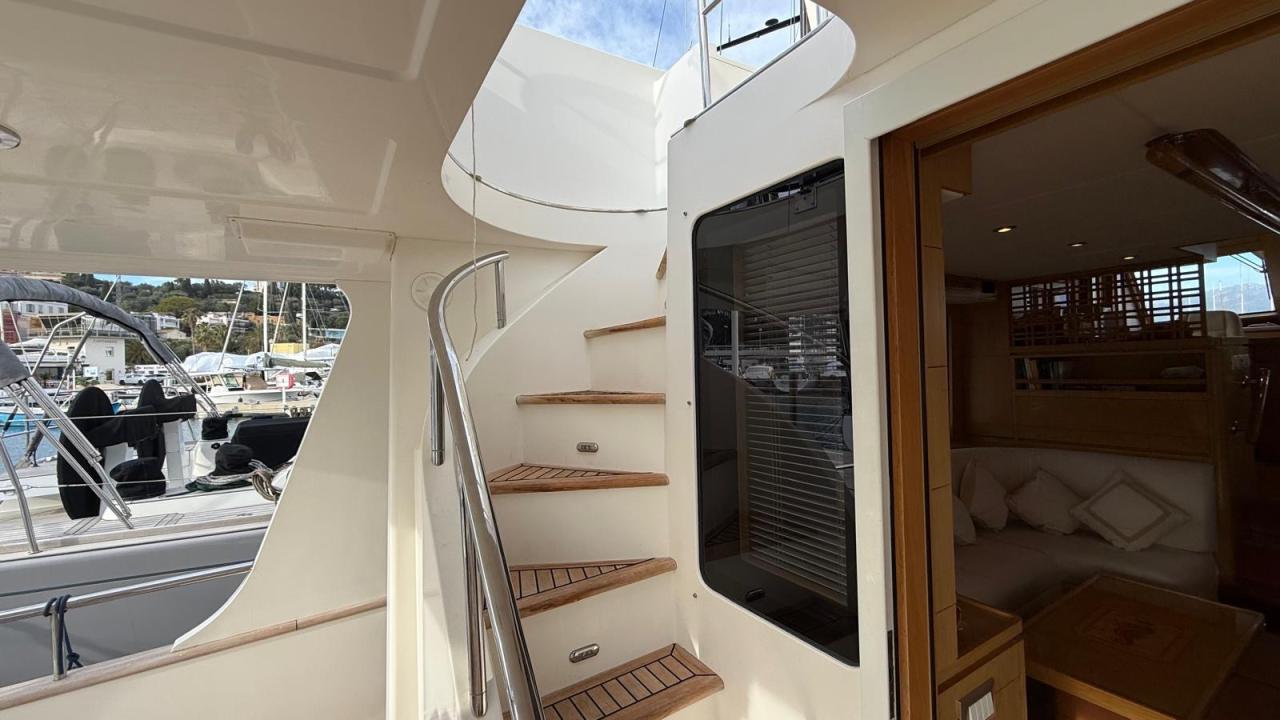 Grand Banks 59 Aleutian RP — photo 16