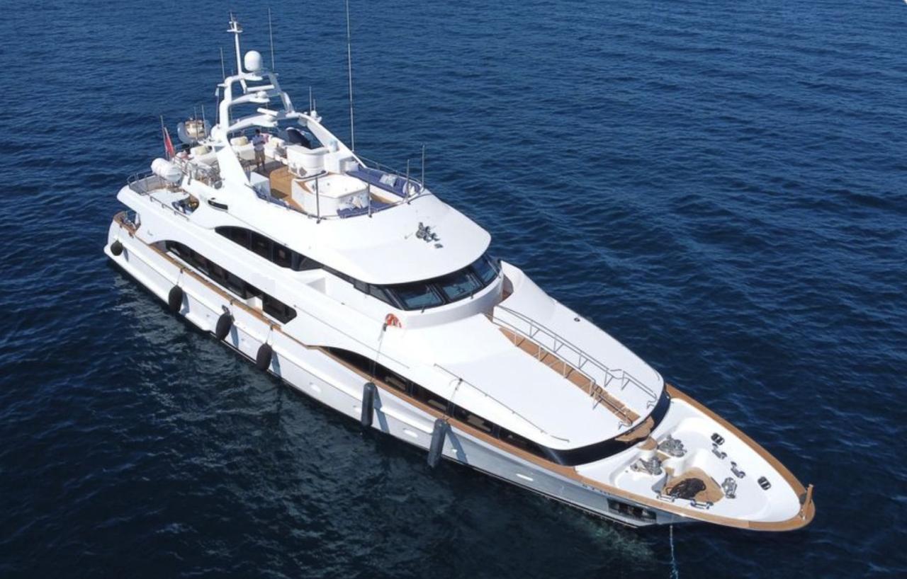 Benetti 115 Classic — photo 3