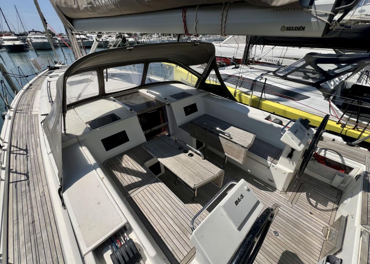Bavaria C45 — photo 5