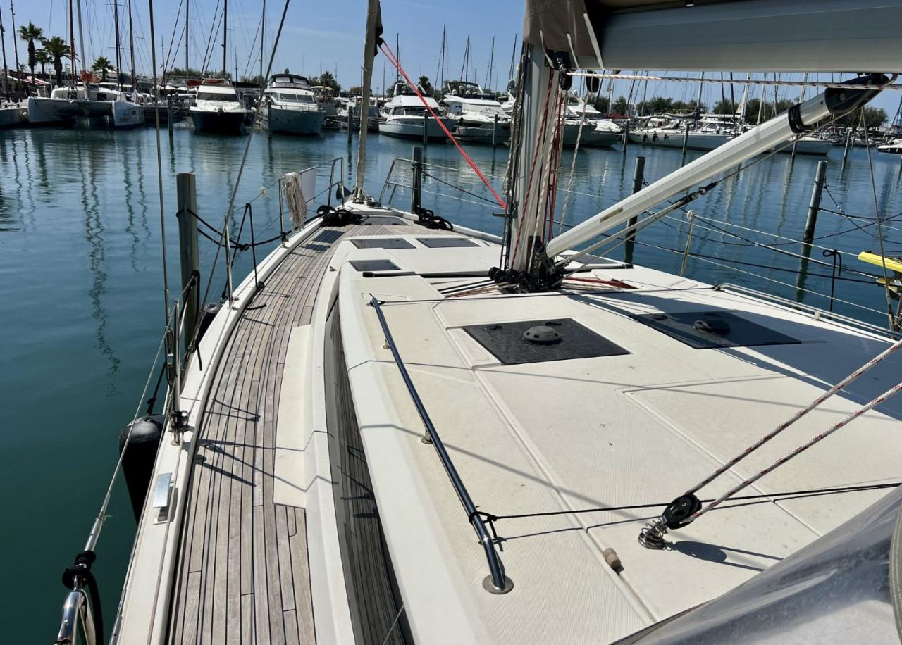 Bavaria C45 — photo 7