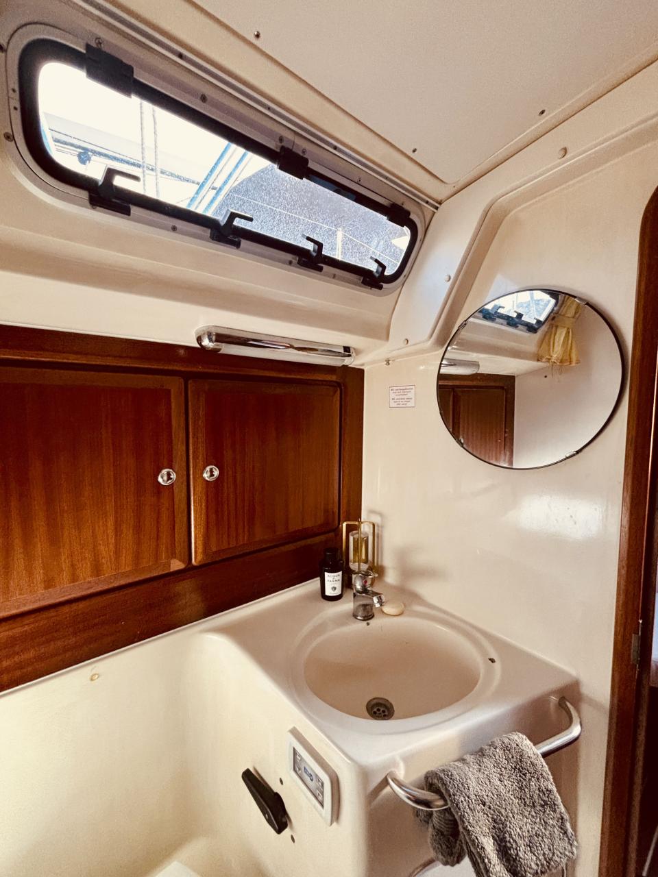 Bavaria 38 Ocean — photo 8