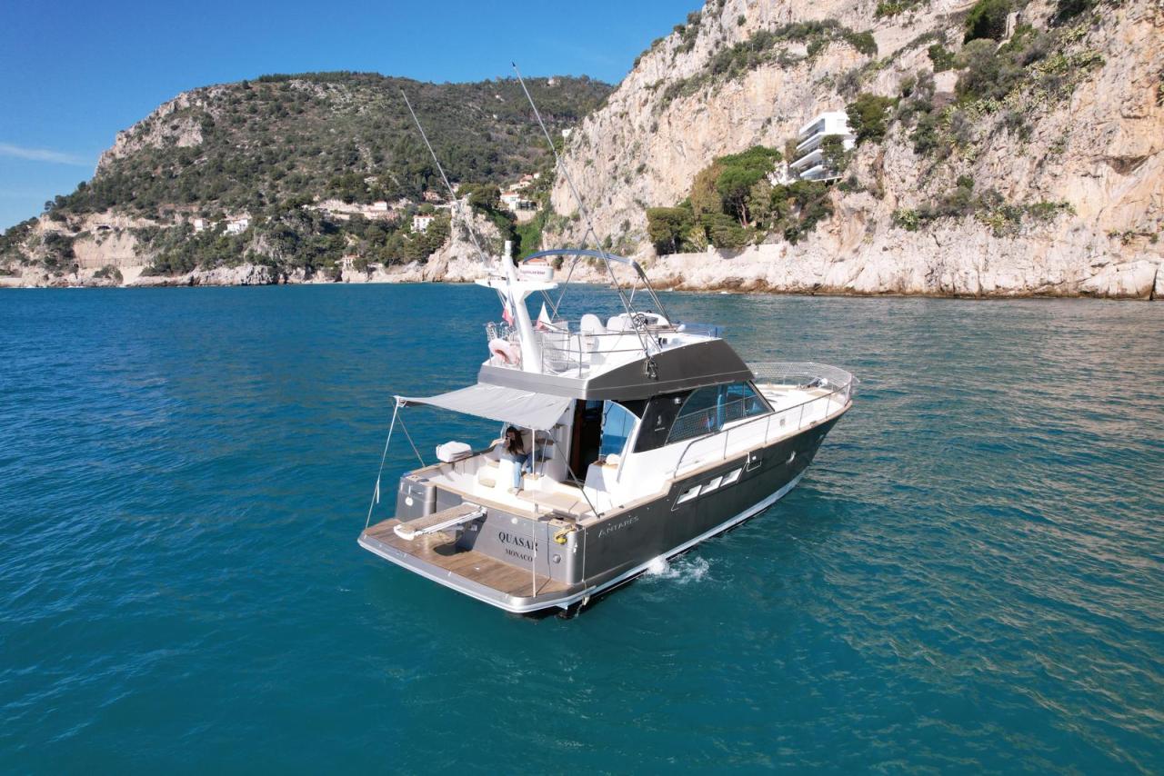 Beneteau Antares 13.80 — photo 4