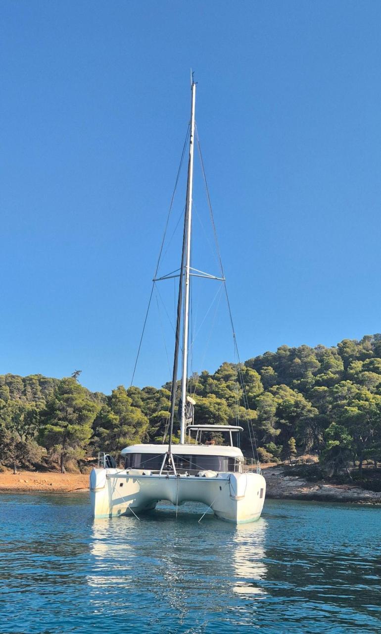 Lagoon 42 — photo 18