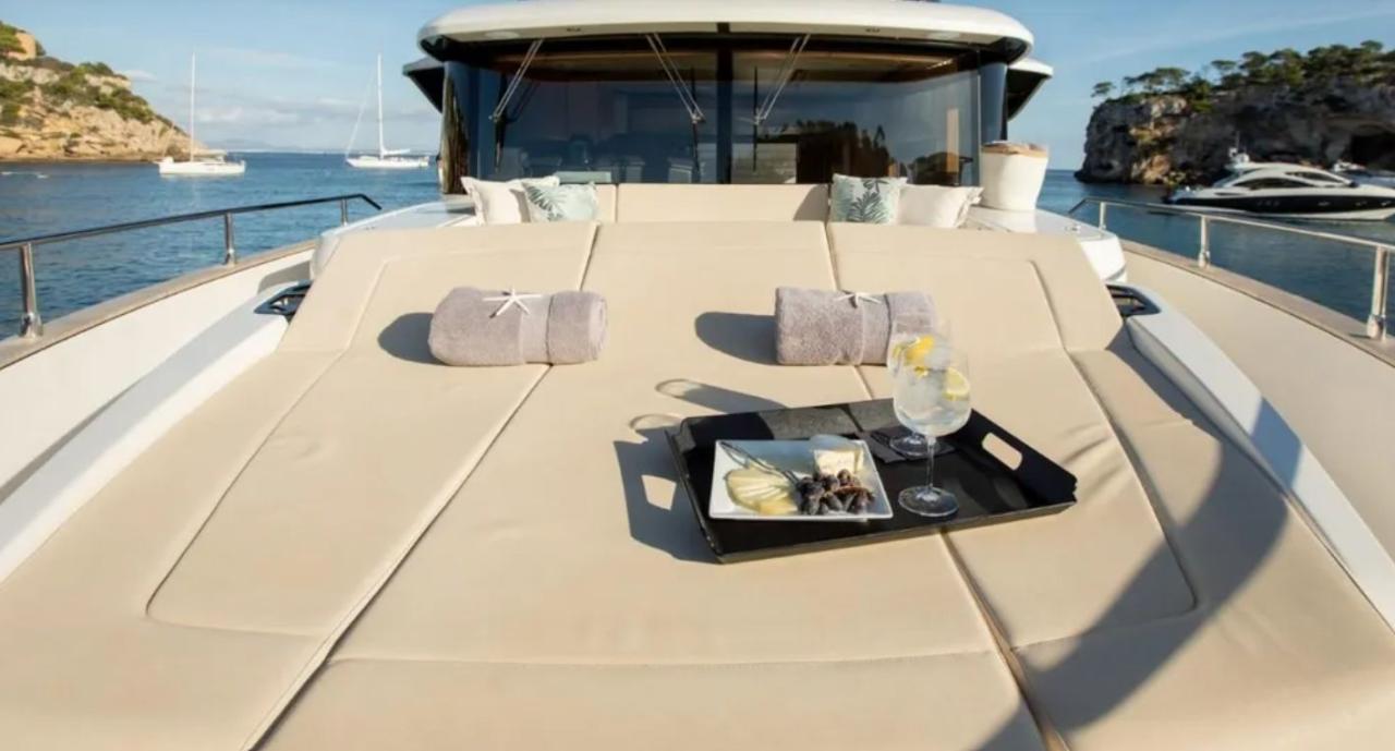 Absolute Navetta 58 — photo 10