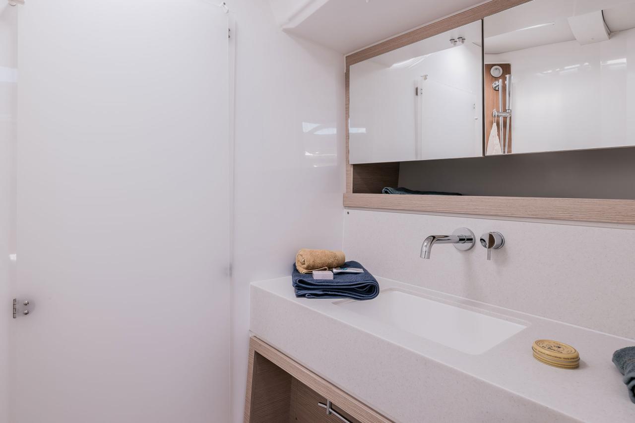 Dufour 470 — photo 18
