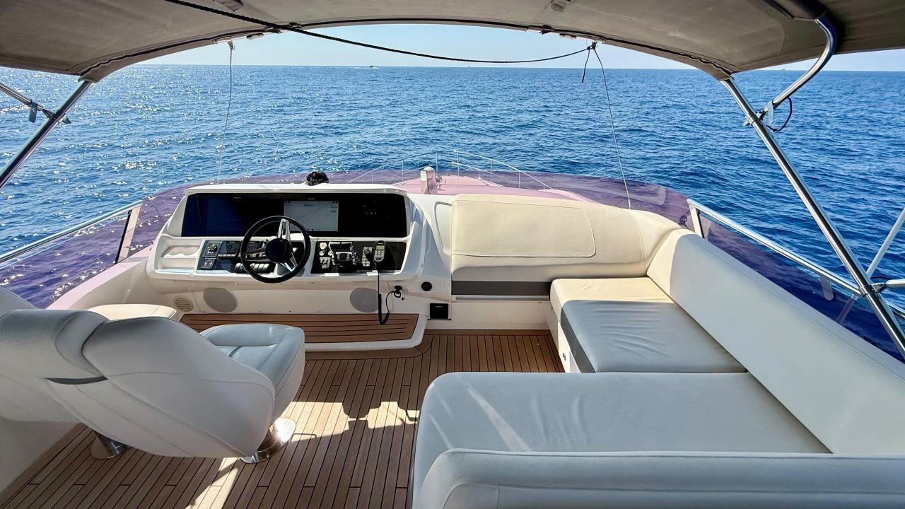 Princess S60 Sportsbridge — photo 17