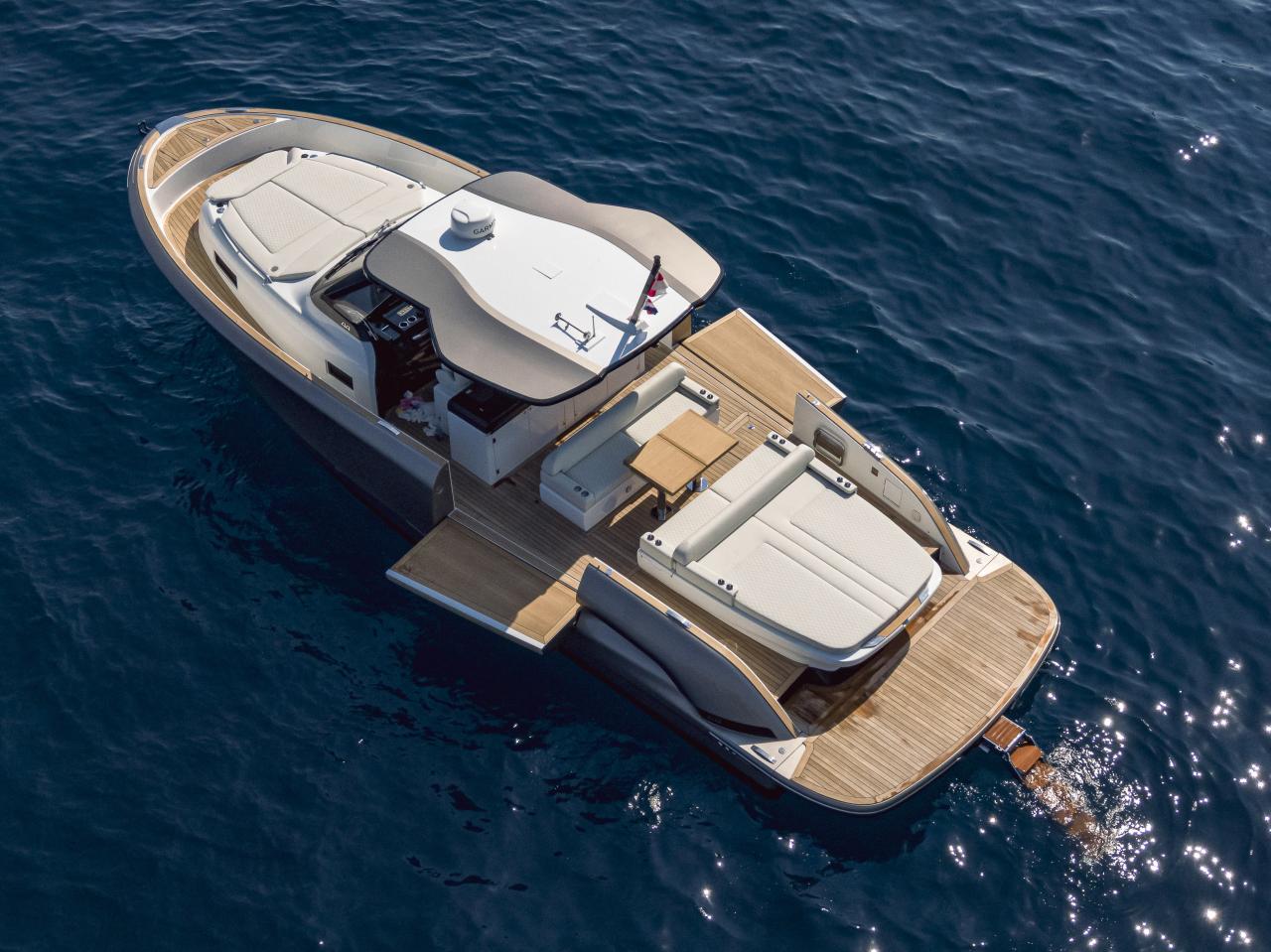 Solaris Power 44 Open — photo 3