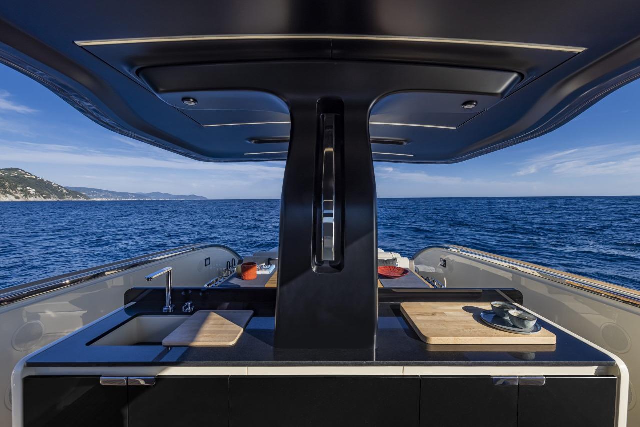 Invictus Yacht Invictus TT 460 — photo 10