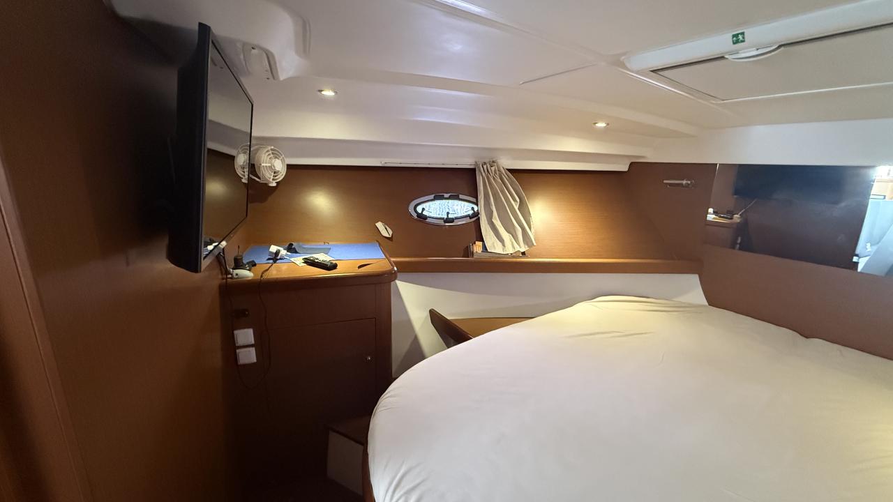 Beneteau Antares 36 — photo 40