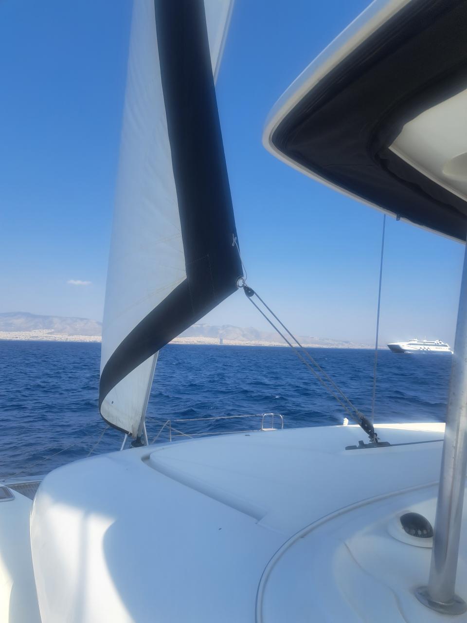 Lagoon 42 — photo 38