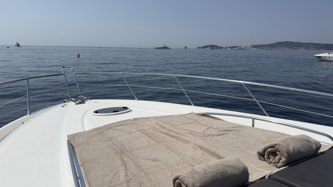 Sunseeker Predator 62 — photo 22