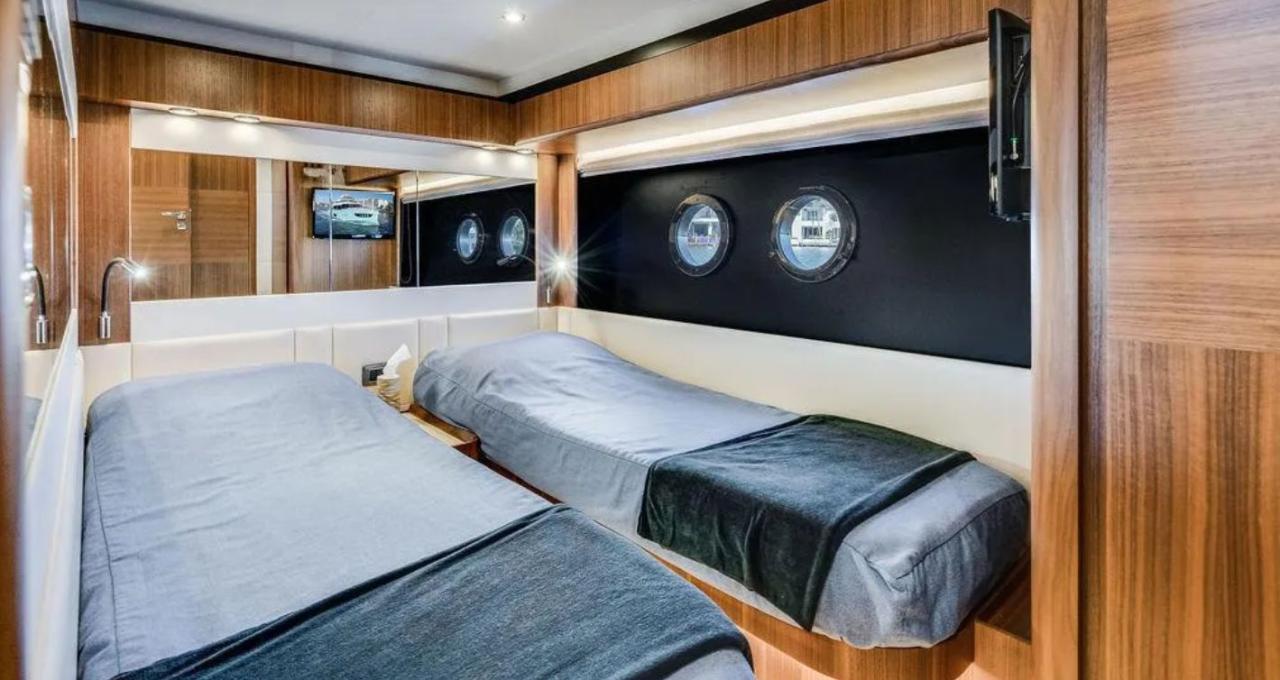 Absolute Navetta 58 — photo 15