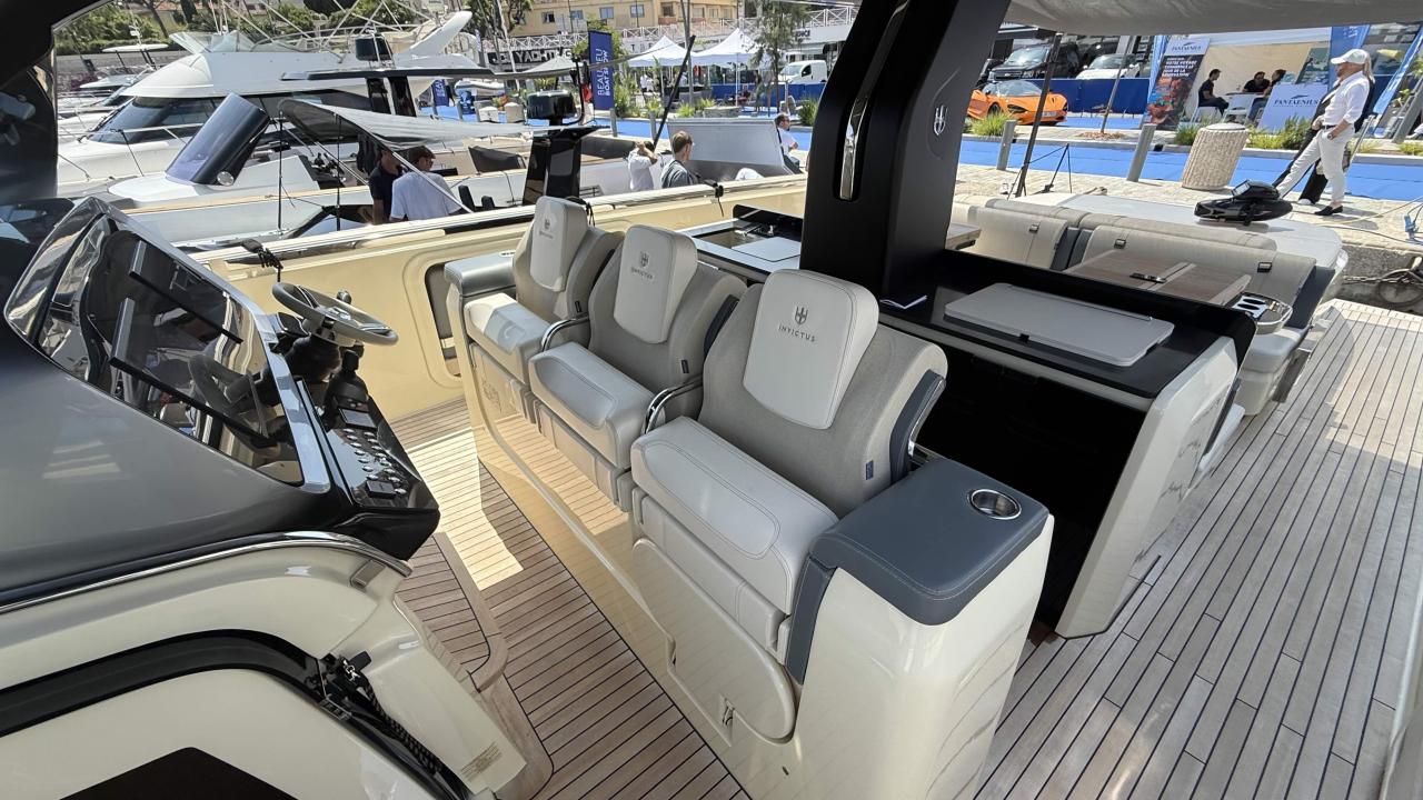 Invictus Yacht Invictus TT 460 — photo 24
