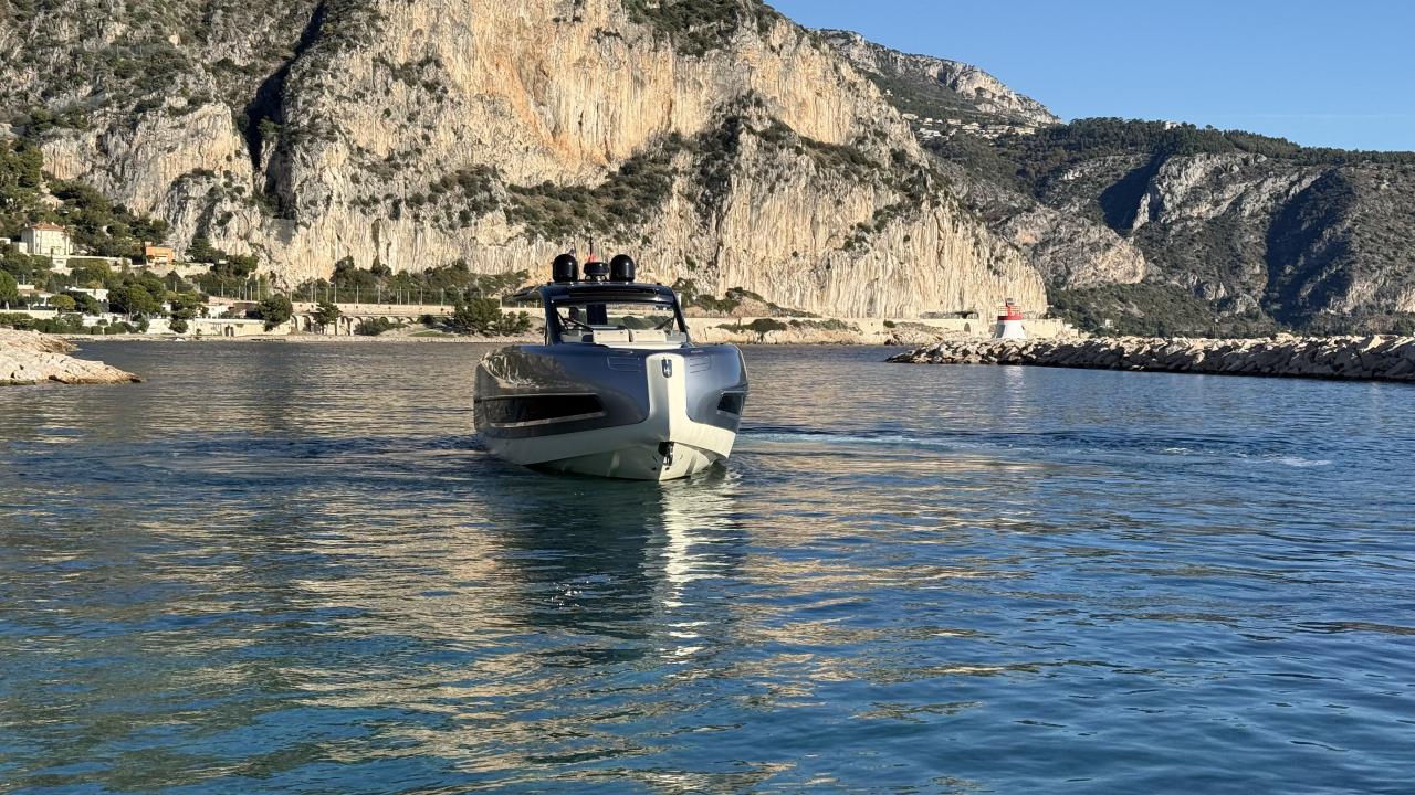 Invictus Yacht Invictus TT 460 — photo 10
