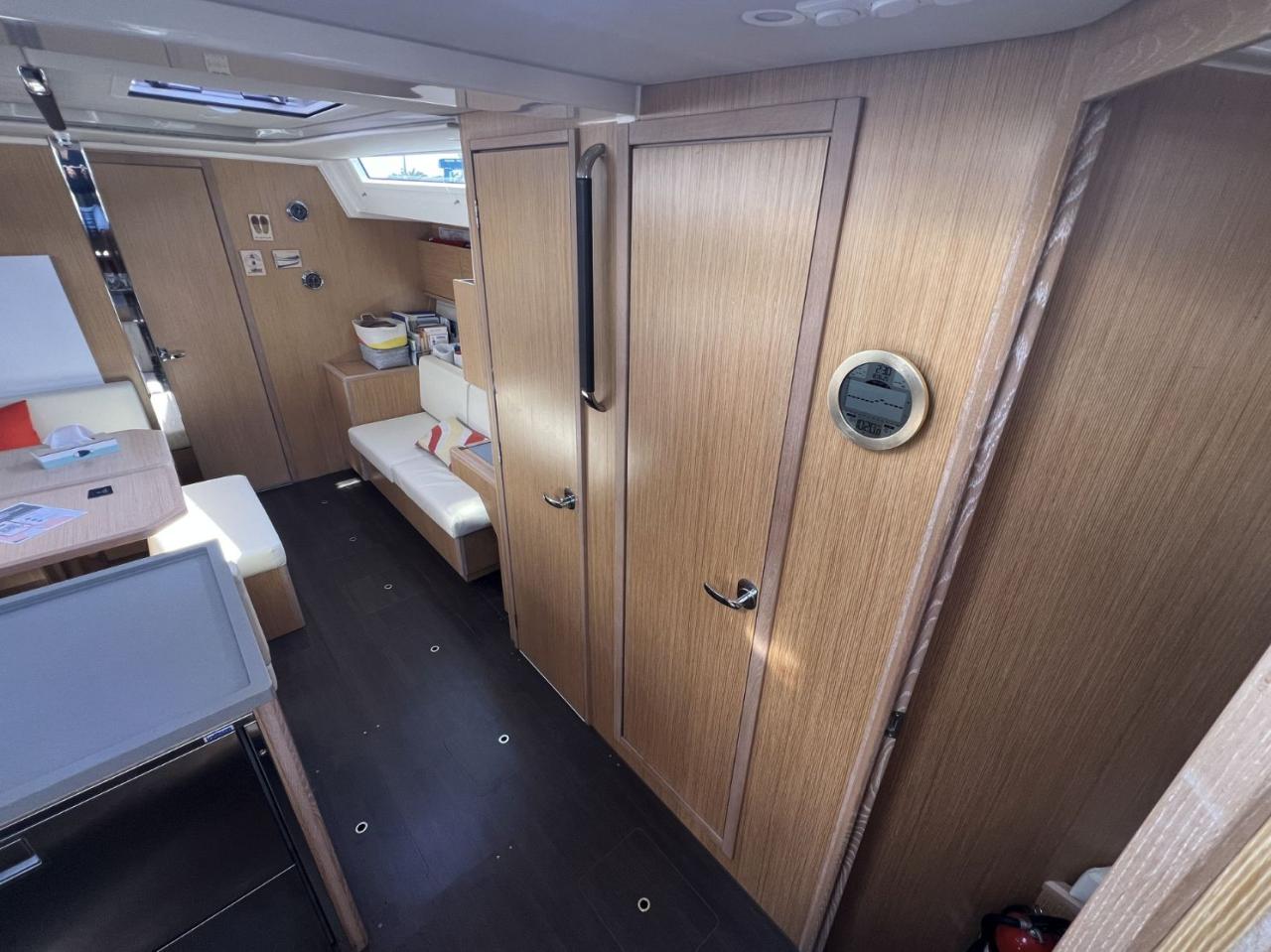 Bavaria C45 — photo 15