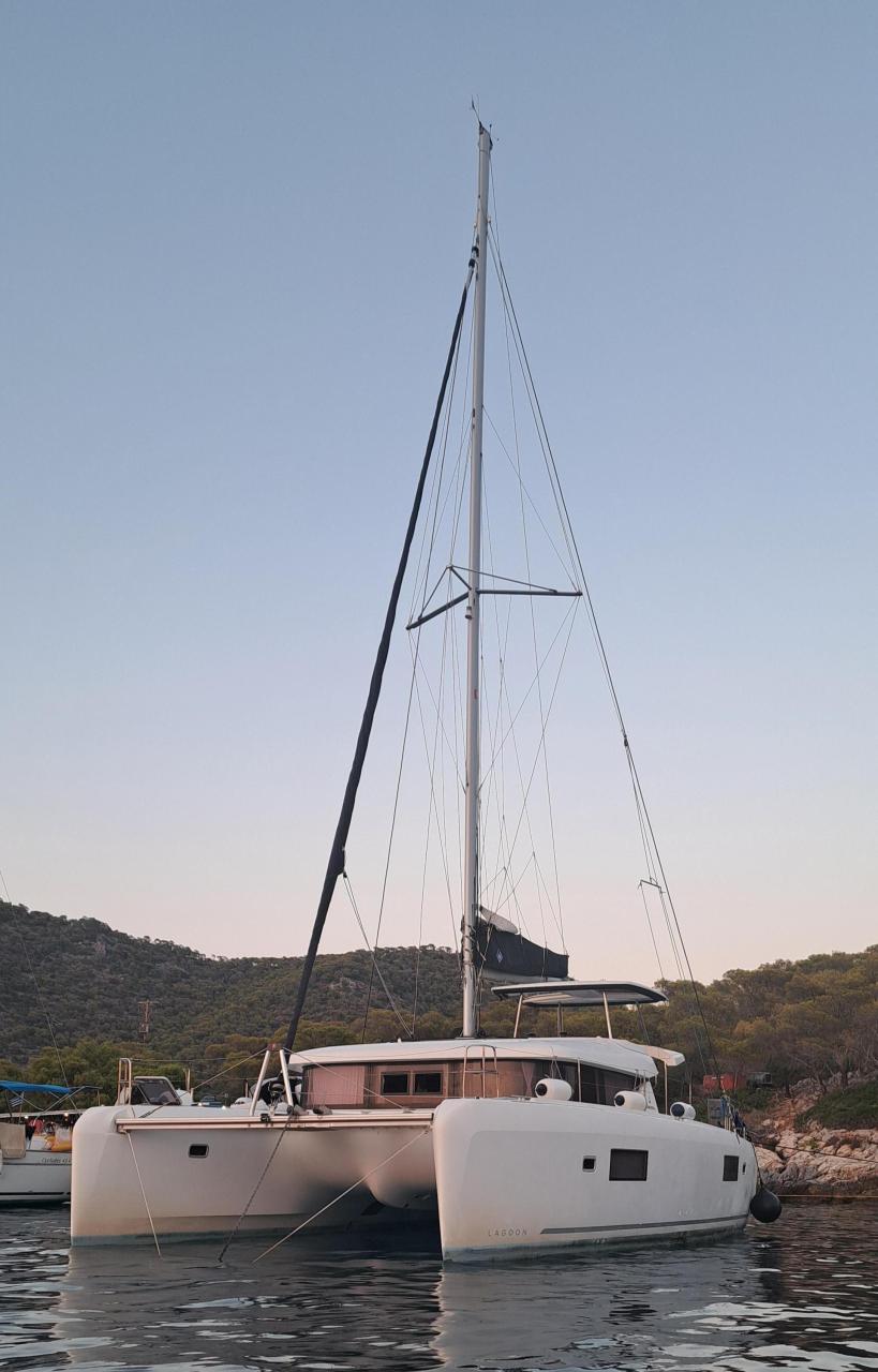 Lagoon 42 — photo 33