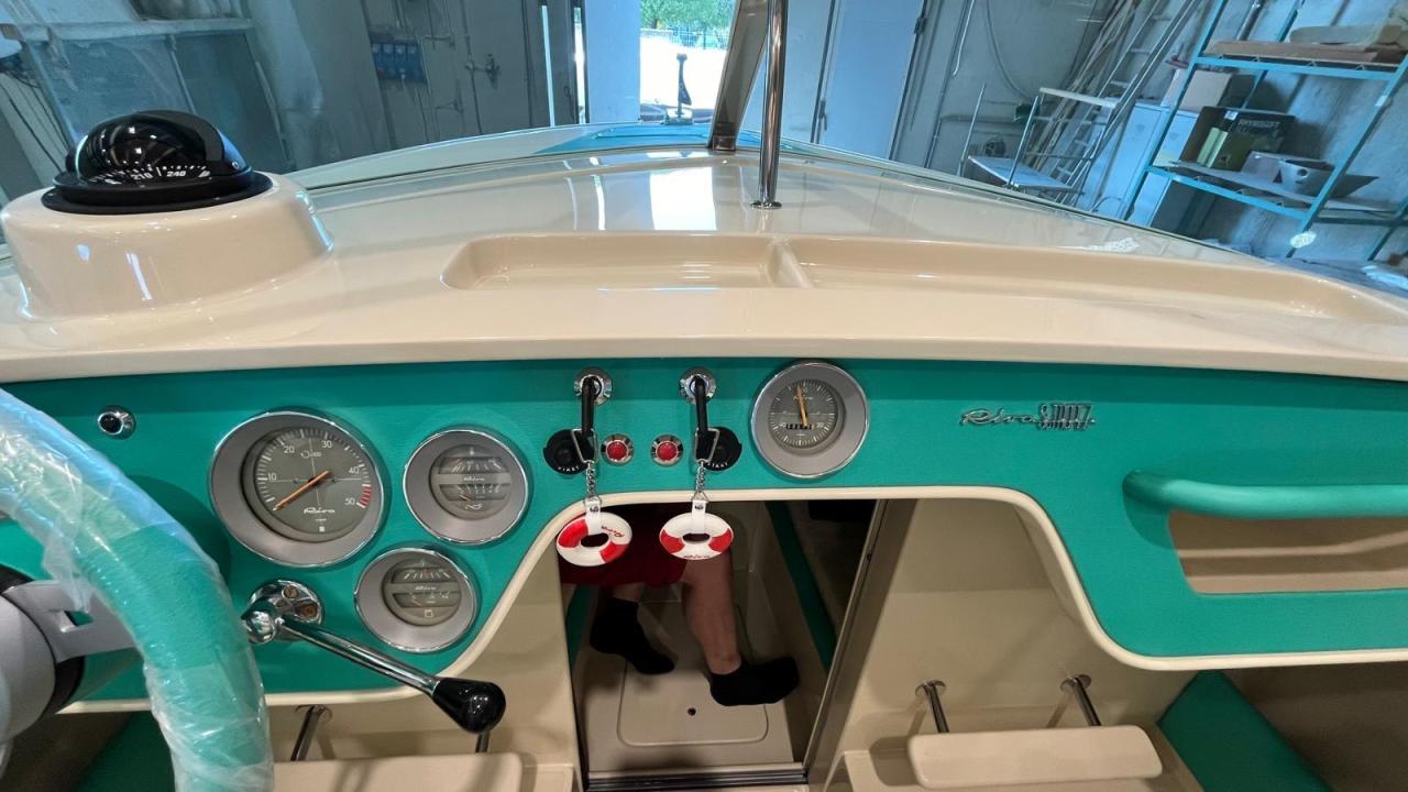Riva Saint tropez 211 — photo 33