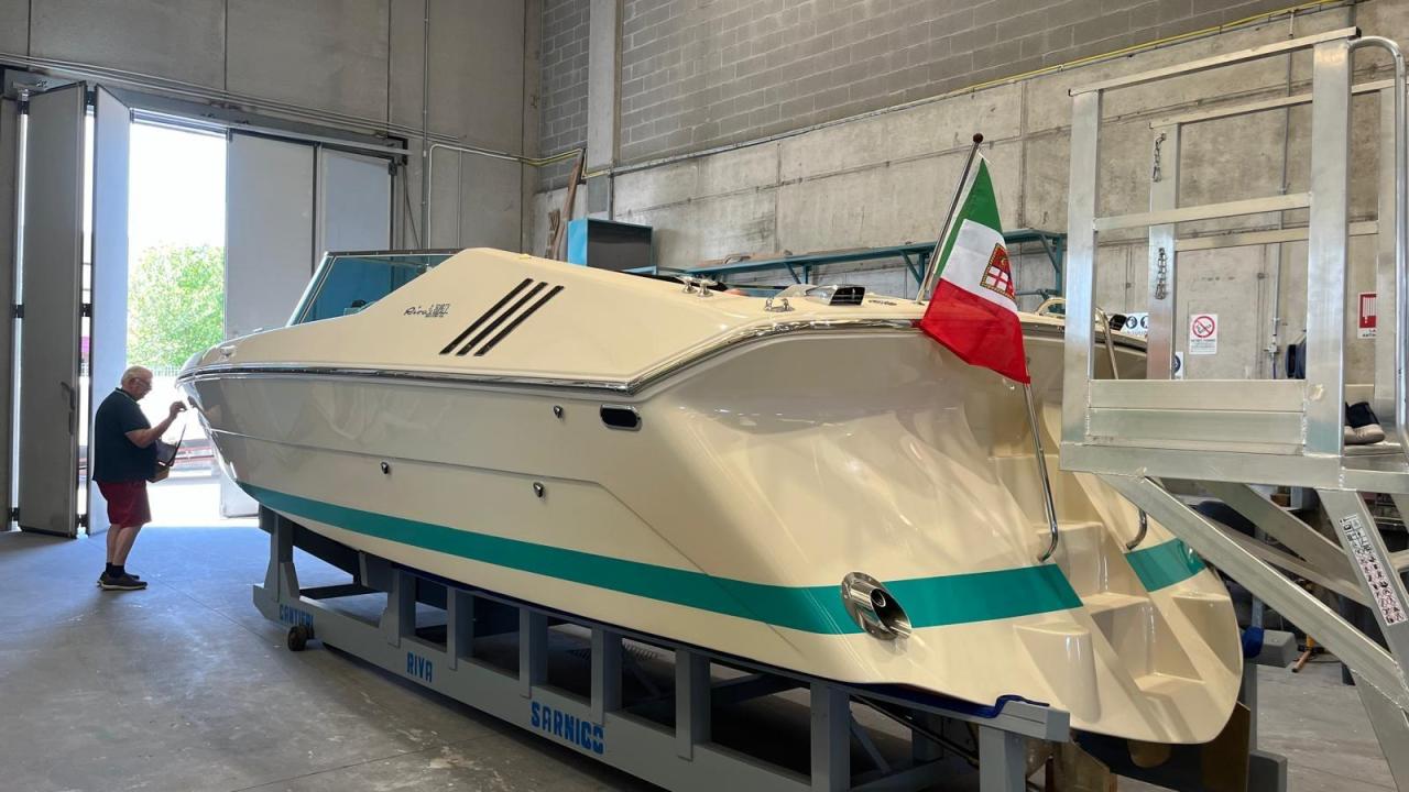 Riva Saint tropez 211 — photo 31