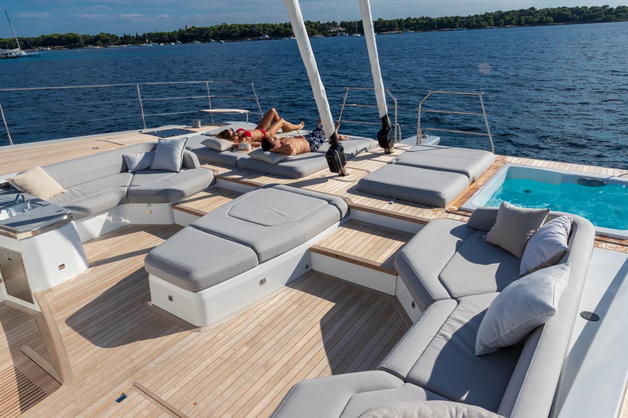 Fountaine Pajot Thira 80 — photo 38