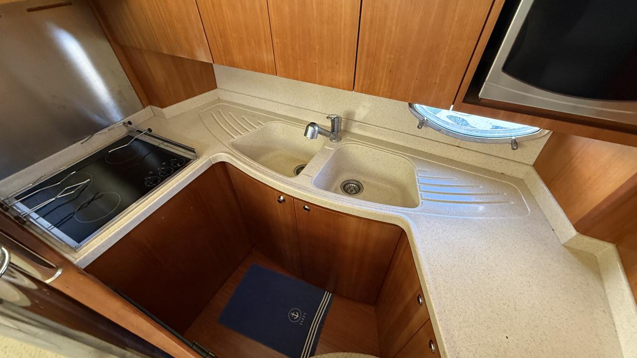 Azimut Yachts Azimut 46 — photo 27
