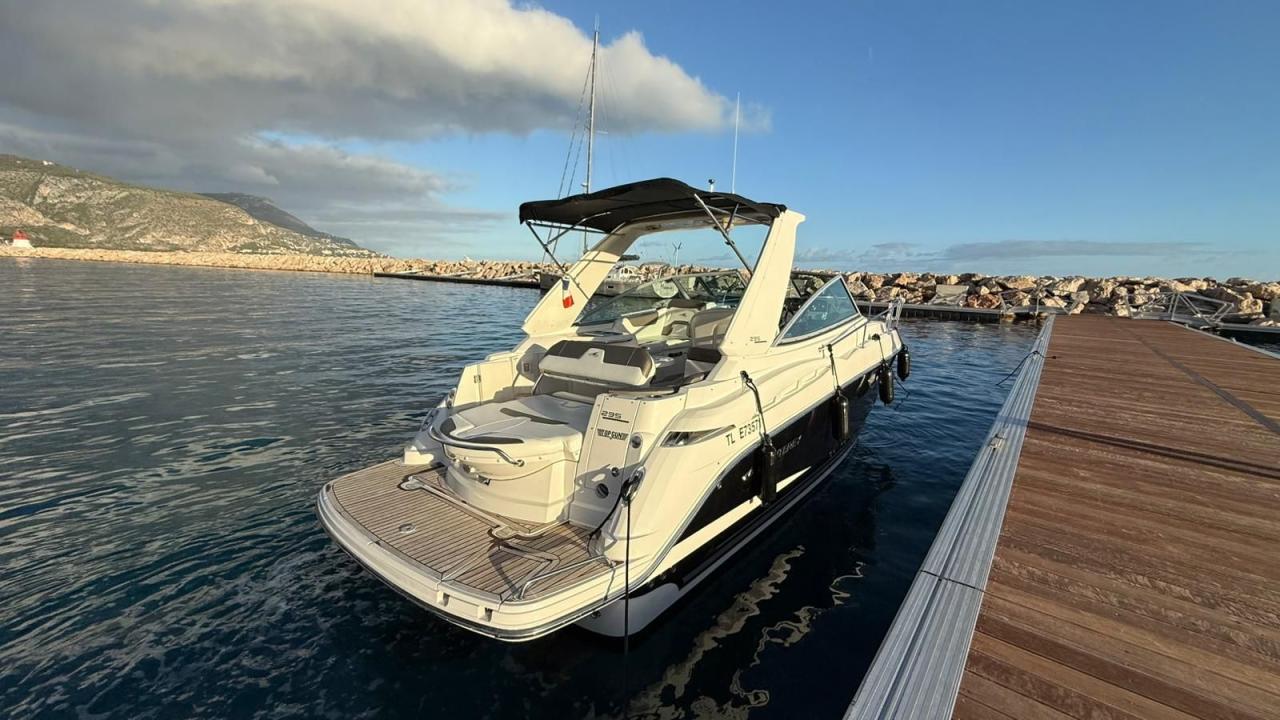 Monterey 295 sportcruiser — photo 11